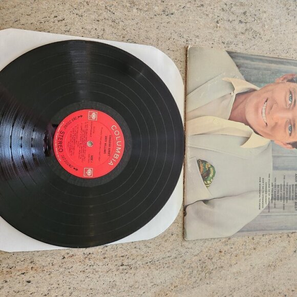 FIVE VINTAGE VINYL RECORDS FEATURING ANDY WILLIAMS - Picture 4 of 11